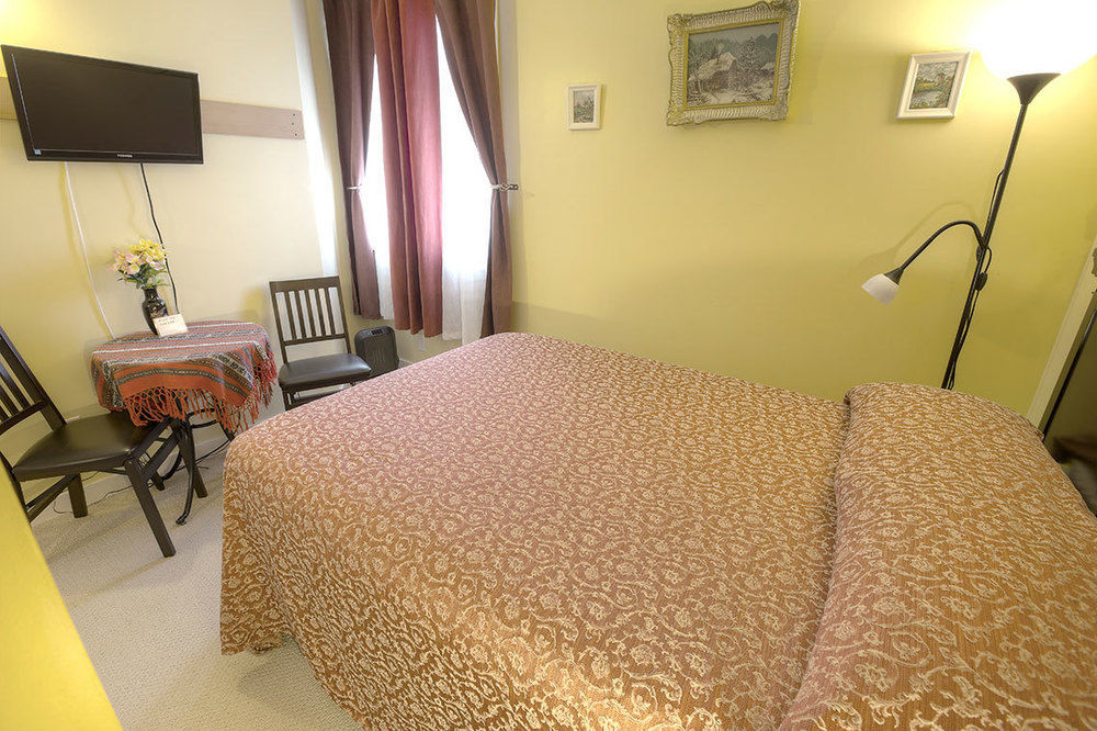 Villa Maria Country Inn Acheson 外观 照片