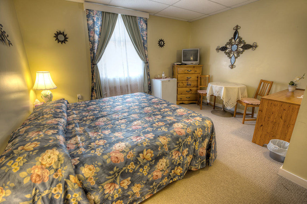 Villa Maria Country Inn Acheson 外观 照片